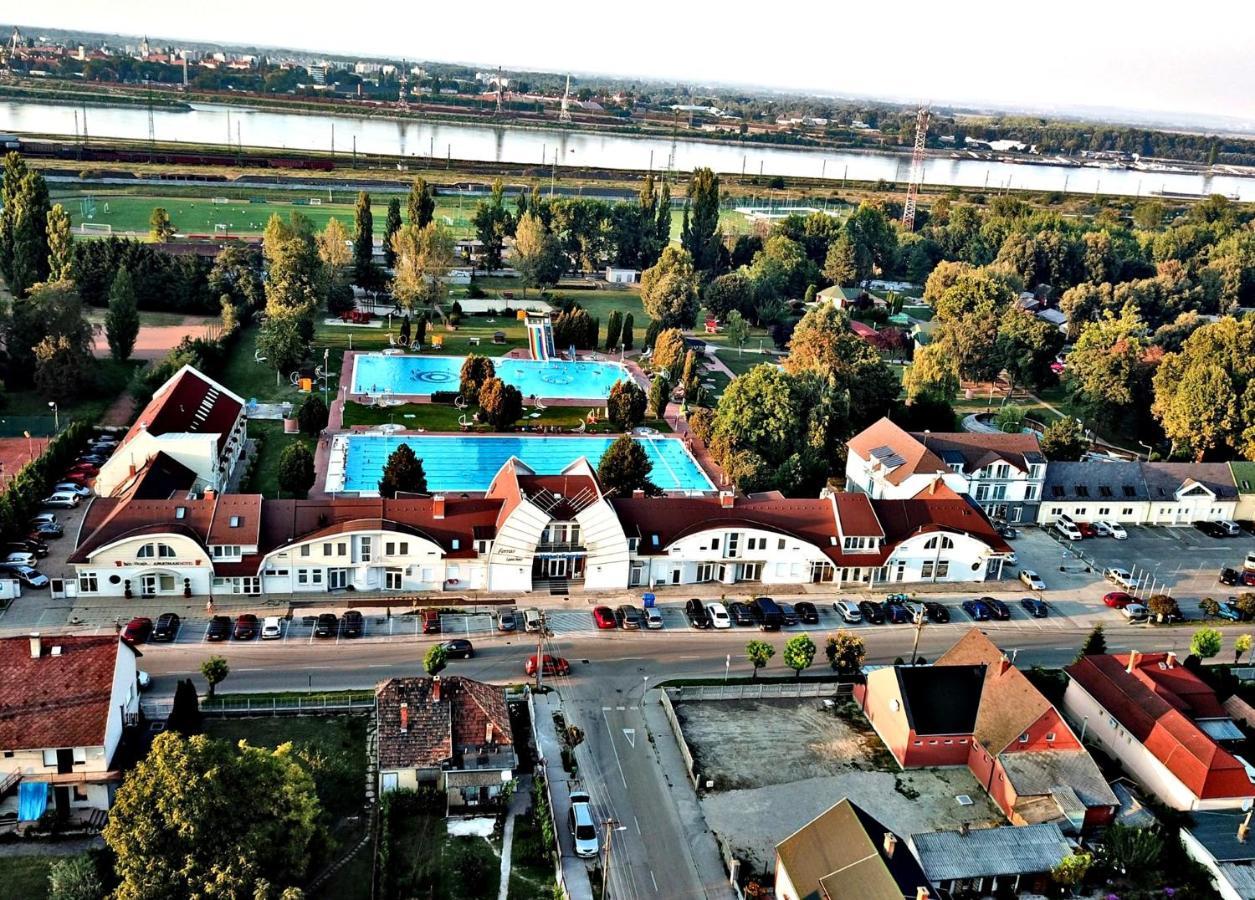 Hét Vezér Apartmanhotel Komárom Kültér fotó